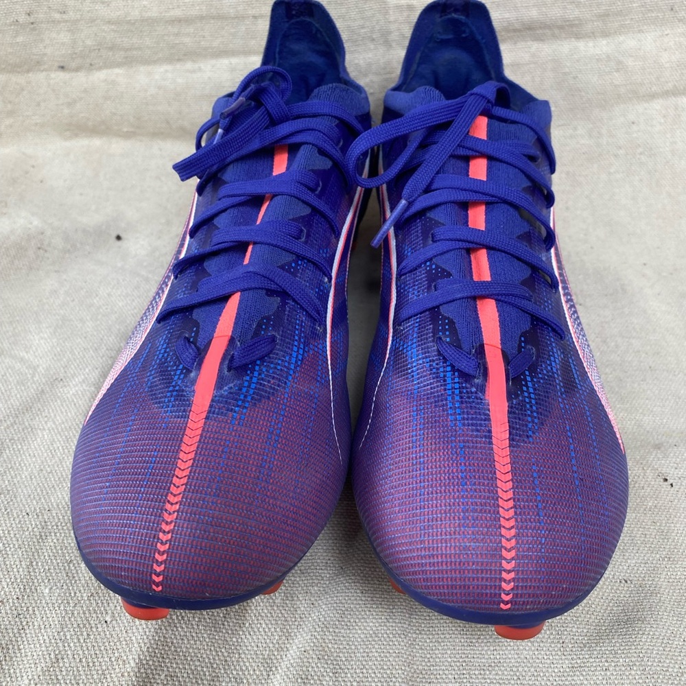 Men’s Puma ultra 5 Purple and Pink cleats sz 9.